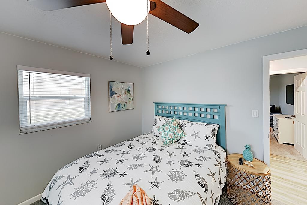 New Listing! Updated Coastal Gem W/ Screened Porch Home - thumb 3