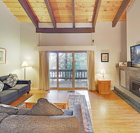 New Listing! Upscale Condo w/ Pool - Walk to Beach condo - Tourism Bookings