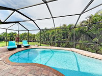 New Listing Upscale Home W/ Caged Pool  Lanai Home Tourism Bookings
