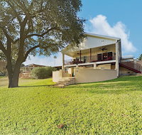 New Listing  Lazydays 2-Unit Lake Estate w/ Dock home - Tourism Bookings