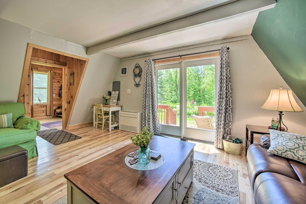 NEW Secluded A-Frame Cabin - Fire Pit, Walk To Lake - thumb 2