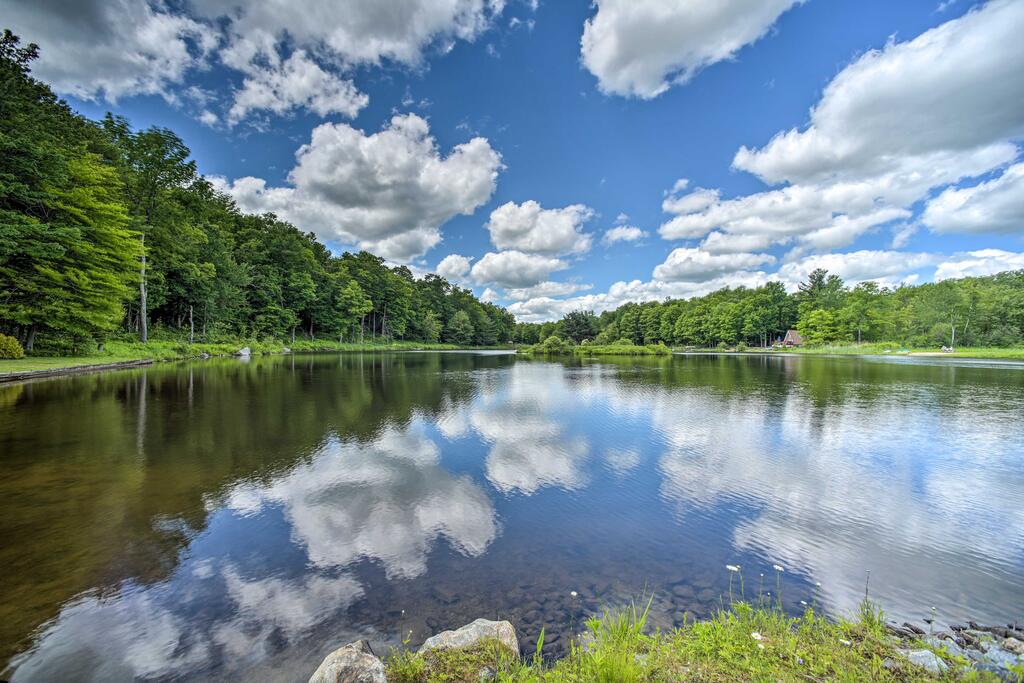 NEW Secluded A-Frame Cabin - Fire Pit, Walk To Lake - thumb 1