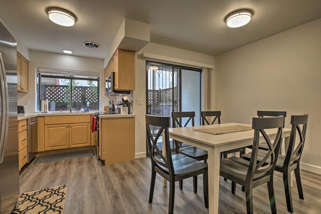 NEW Well-Appointed Residence In The Heart Of Davis - thumb 1