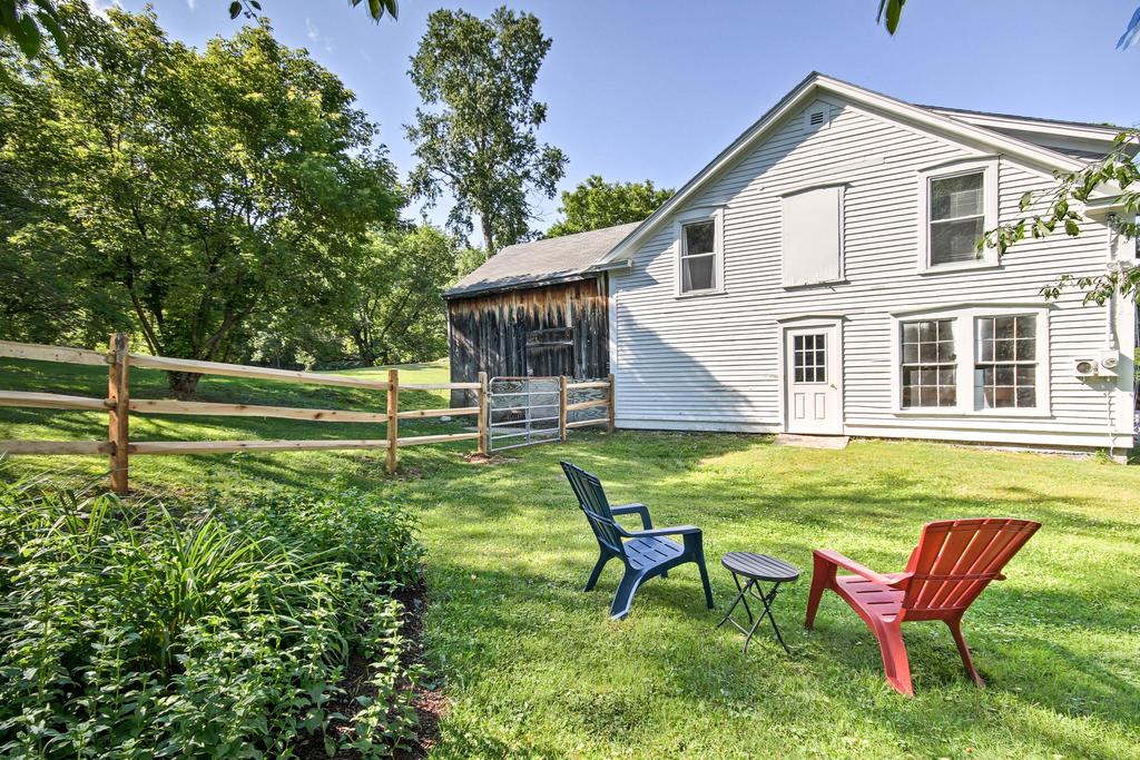 NEW!Manchester Center Apt W/Mtn Views-Near Skiing! - thumb 1