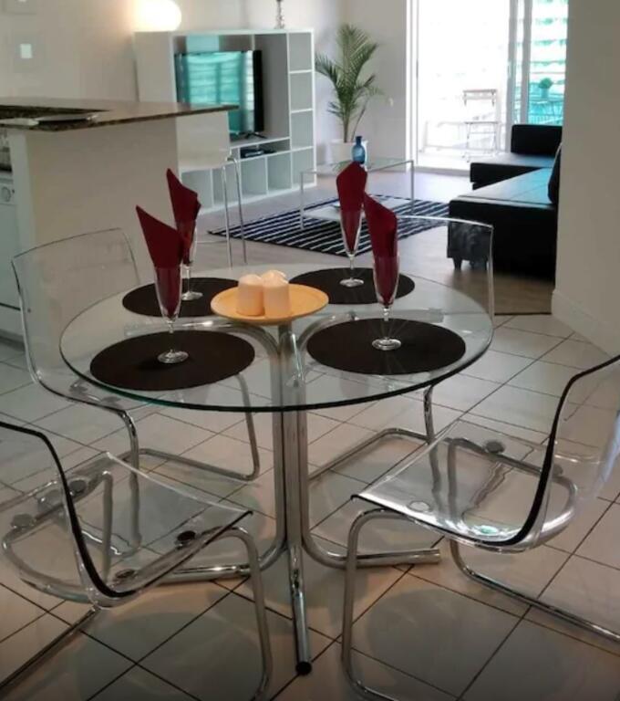 North Hollywood Luxury 30 Day Rentals - thumb 3