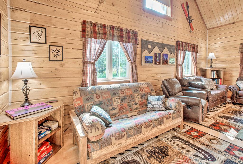 North Pole Log Cabin W/Northern Lights Views! - thumb 3