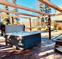 Northern Lights Log Home With Hot Tub - Tourism Bookings