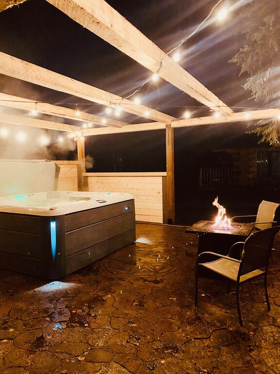Northern Lights Log Home With Hot Tub - thumb 3