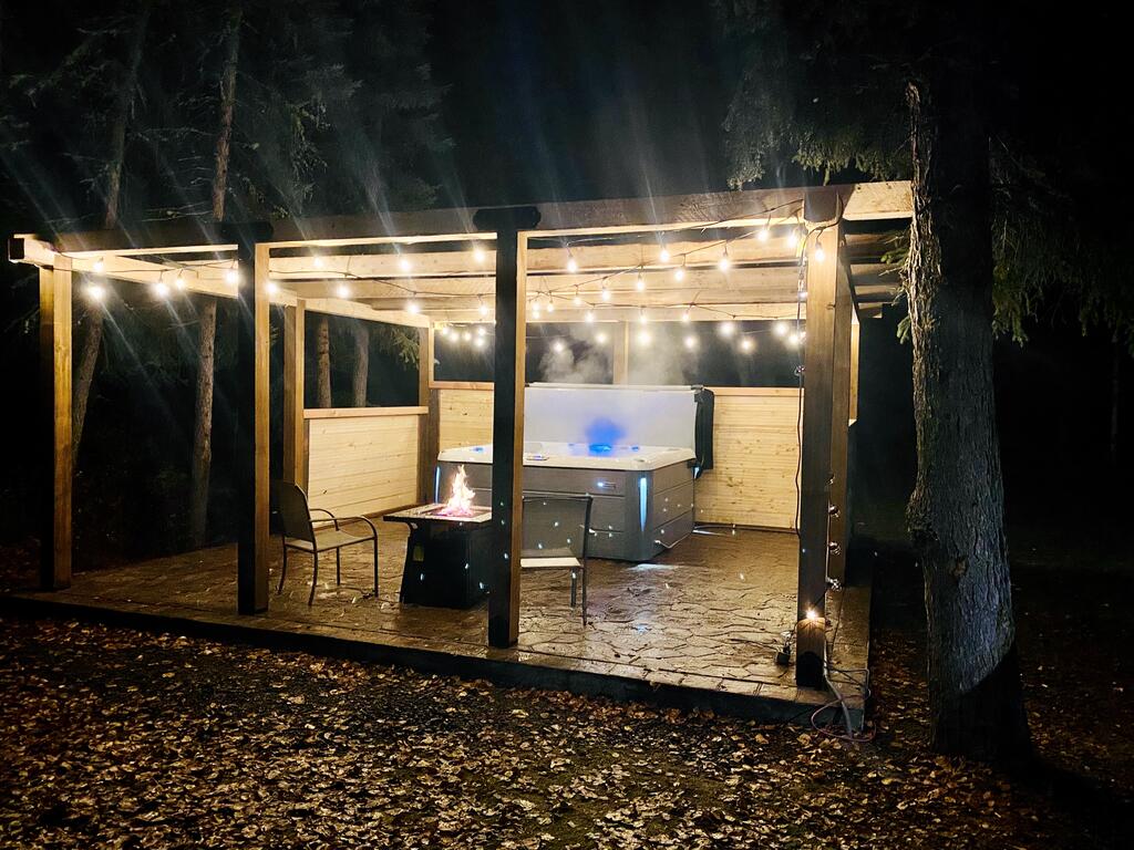 Northern Lights Log Home With Hot Tub - thumb 1