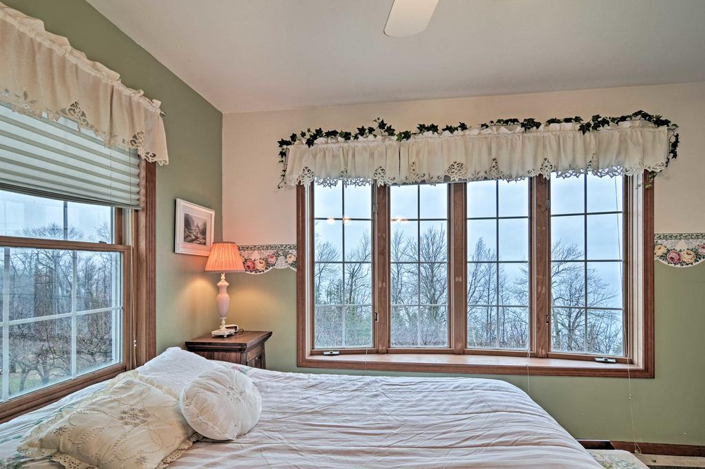 Northport Home With Deck & Panoramic Lake View! - thumb 0