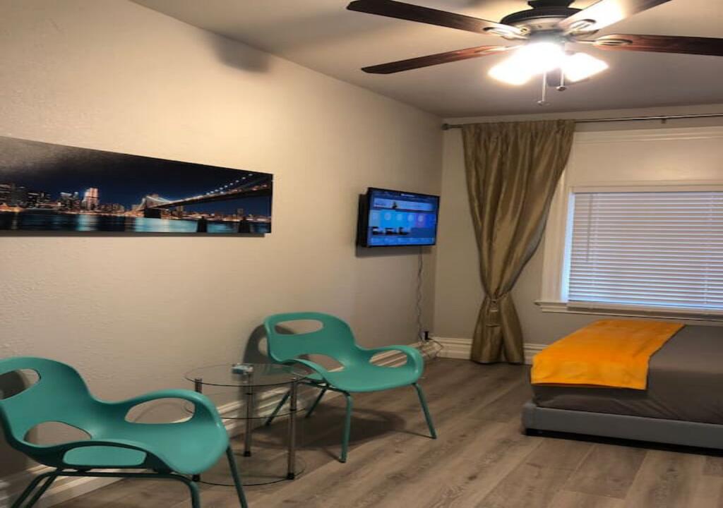 Observatory Hills Apartment 1 - thumb 1