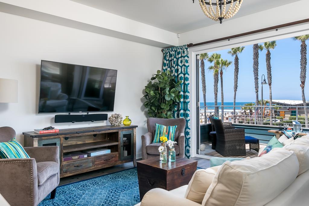 Ocean View 3 Bedrooms Condo, Just Steps From The Park, Pier & Water! - thumb 1