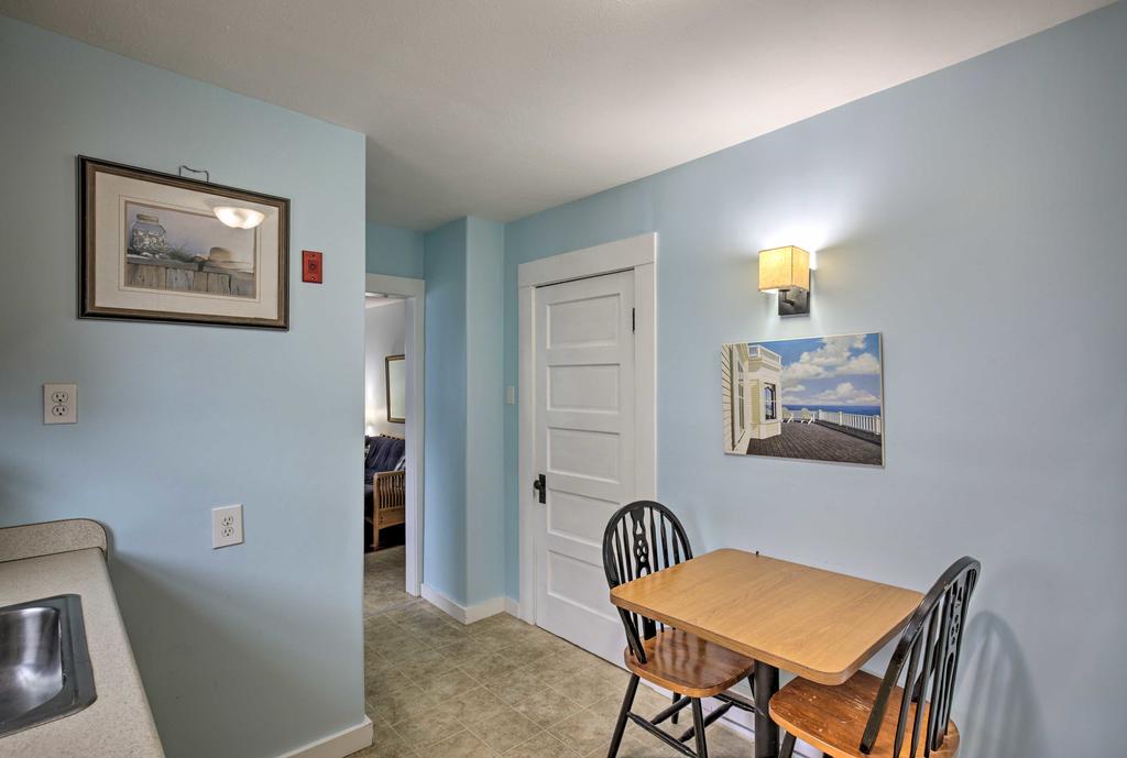 Ocean-View Apartment - Walk To Cafes And Beach! - thumb 3