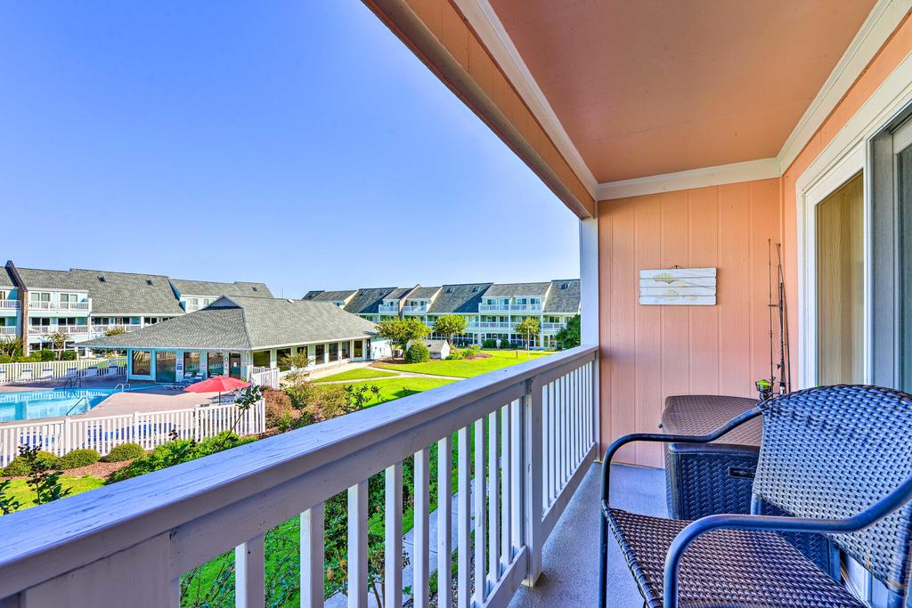 Oceanfront Emerald Isle Condo, Walk To Beach! - thumb 0