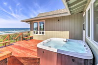 Oceanfront Home with Seal Rock Beach Access Hot Tub Hotels Santiago