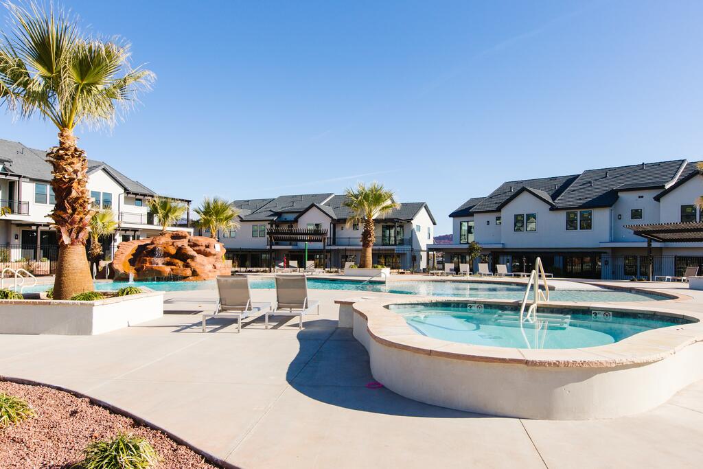 Ocotillo 68 Red Mountain View Retreat, Private Pool And Hot Tub - thumb 2