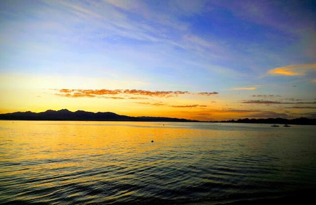 ON THE LAKE!!! At Crazy Horse Campgrounds, Lake Havasu - thumb 0