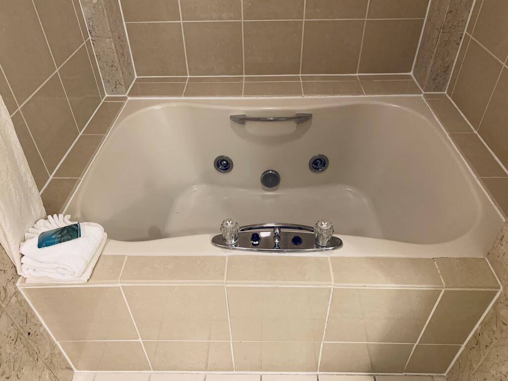 Ontario Airport Hotel & Conference Center - thumb 0