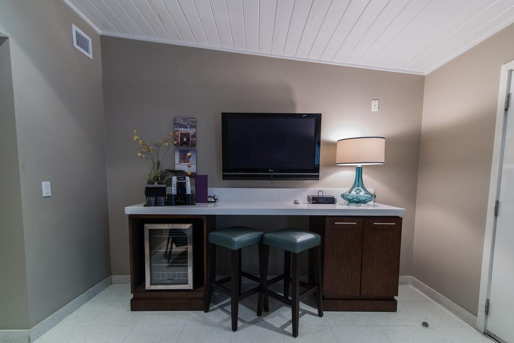 Orchid Key Inn - thumb 2