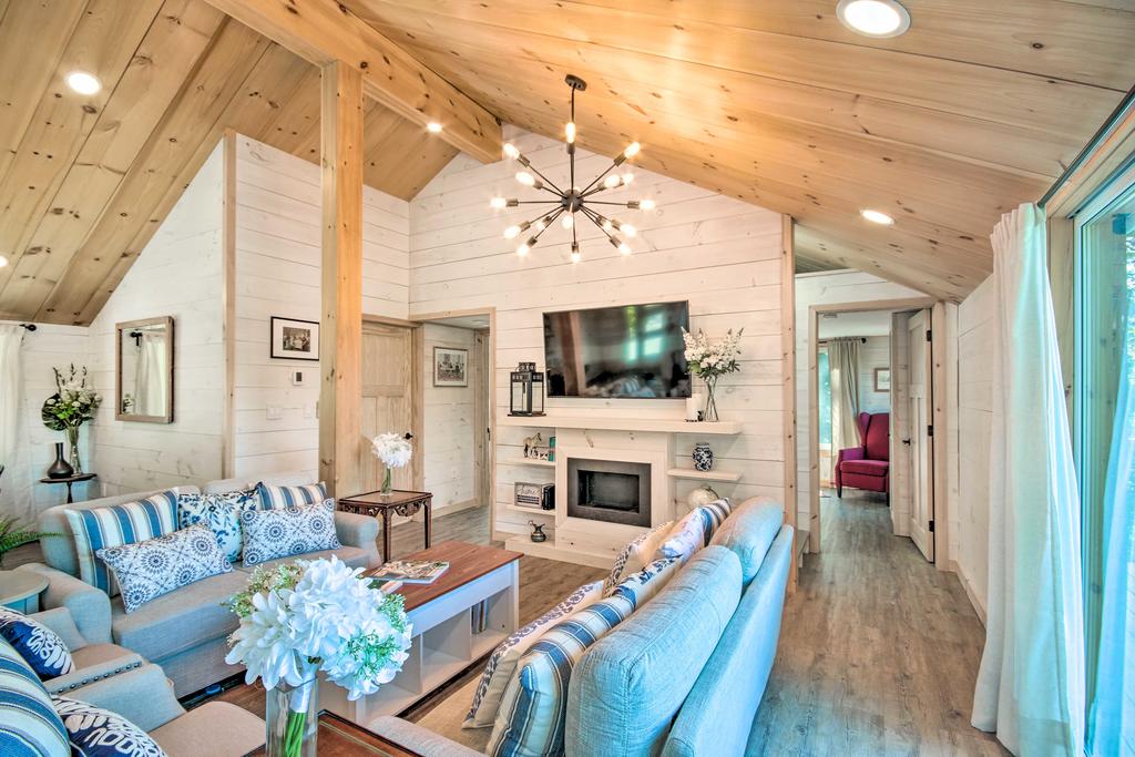 Orwell Cabin On Sunrise Lake With Pvt Dock & BBQ - thumb 3