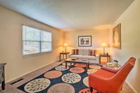 Overland Park Apt - 14 Mi. to DT Kansas City Tourism Bookings