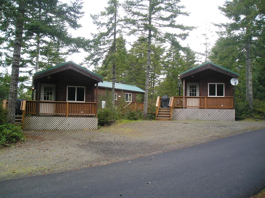 Pacific City Camping Resort Cabin 4 - thumb 0