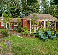 Packwood Farmhouse with Hot Tub & Fire Pit on 8 Acres - Tourism Bookings