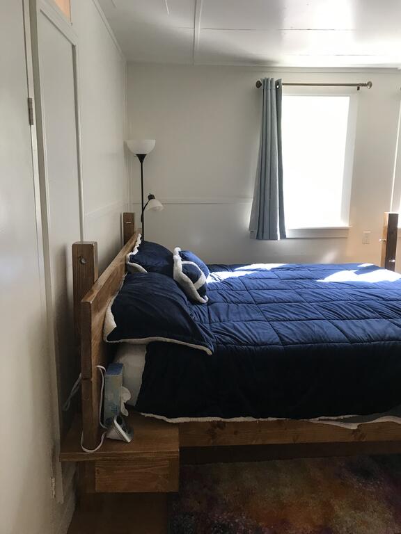 Paisleys River Front Cabin - thumb 1