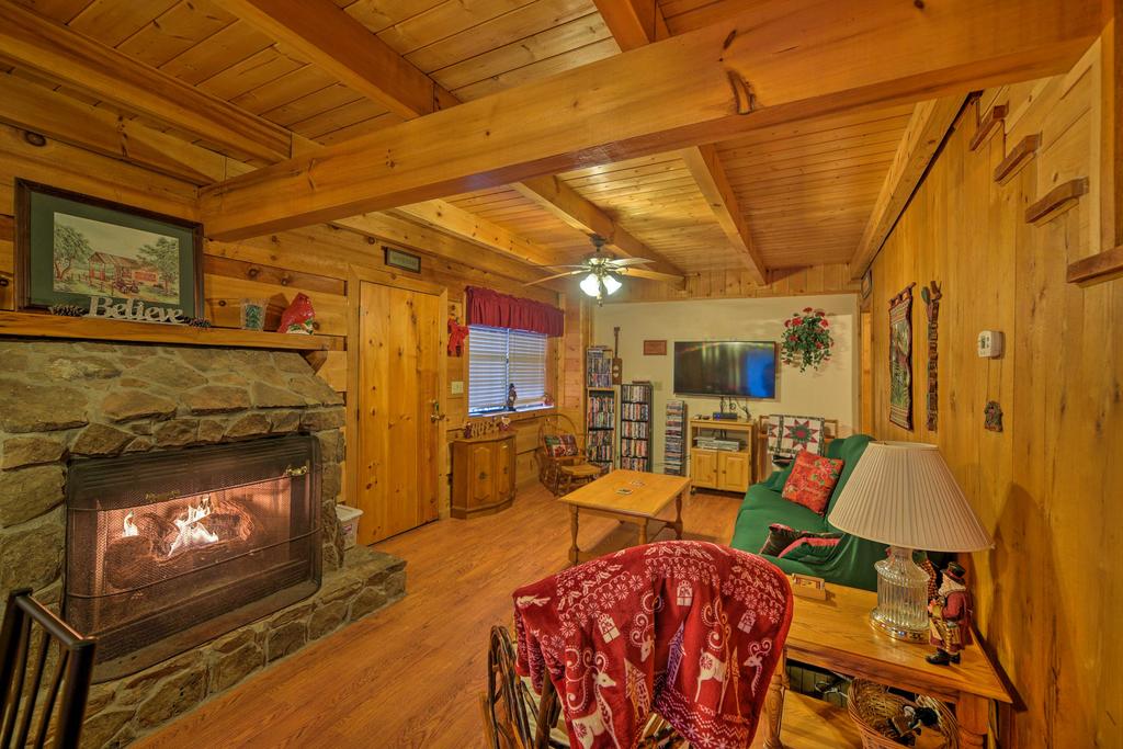 Park Setting At Tellico Plains Cabin On 25 Acres! - thumb 0