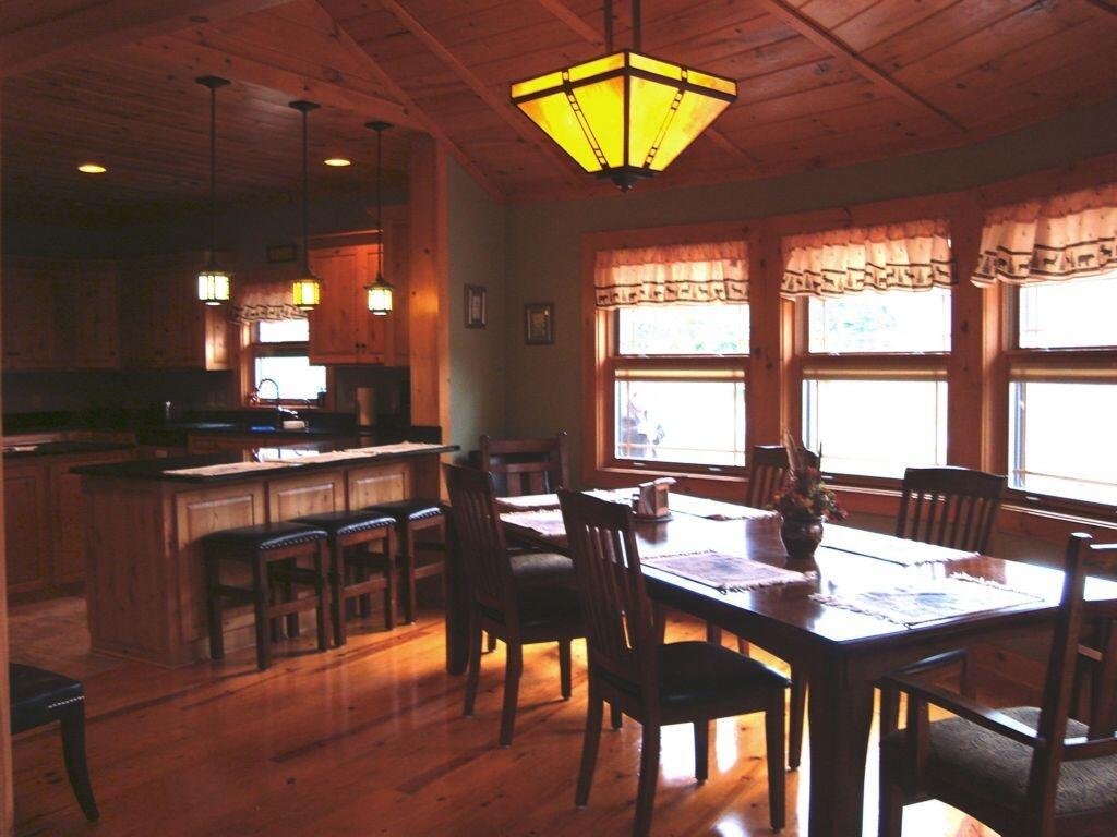 Parkland - 3 Bedrooms, 3.5 Baths, Sleeps 10 Home - thumb 1