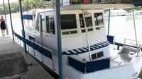 Peaceful Houseboat Stay USA Accommodation