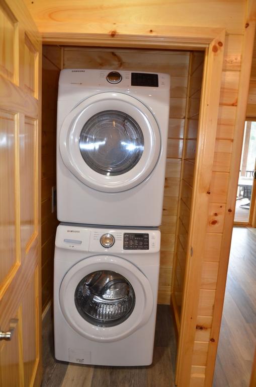 Pearl Bear - 2 Bedrooms, 1 Baths, Sleeps 4 Home - thumb 3