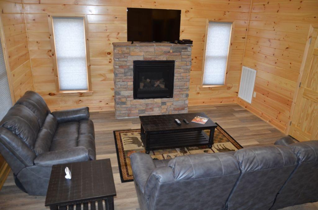 Pearl Bear - 2 Bedrooms, 1 Baths, Sleeps 4 Home - thumb 1