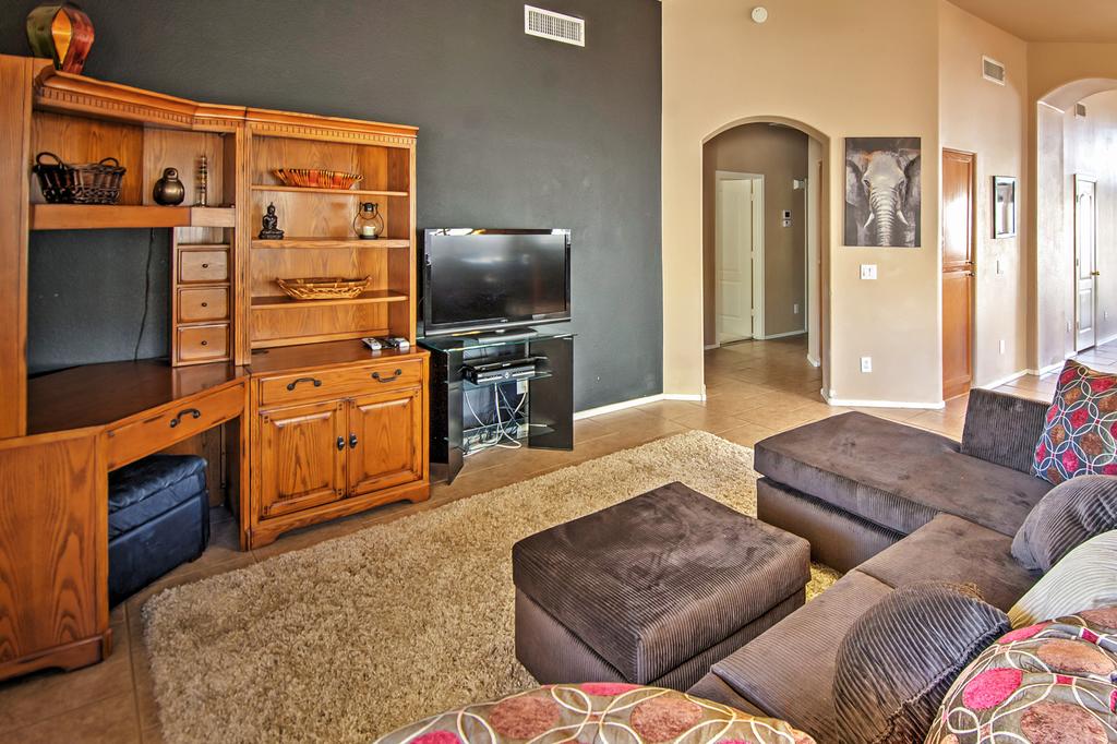 Peoria Family Home With Grill, 5Mi To Spring Training - thumb 2