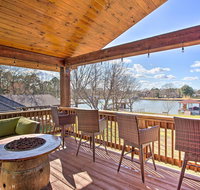 Pet-Friendly Cedar Creek Lake Retreat w/ Dock - Tourism Bookings