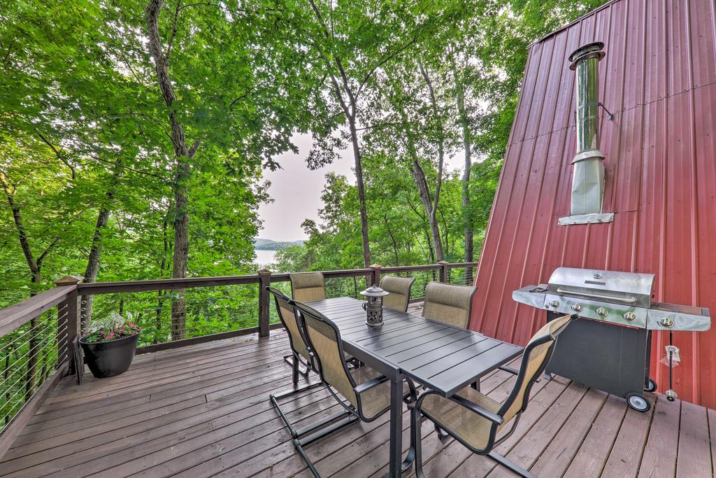 Pet-Friendly Chalet With Deck, Center Hill Lake Views - thumb 2