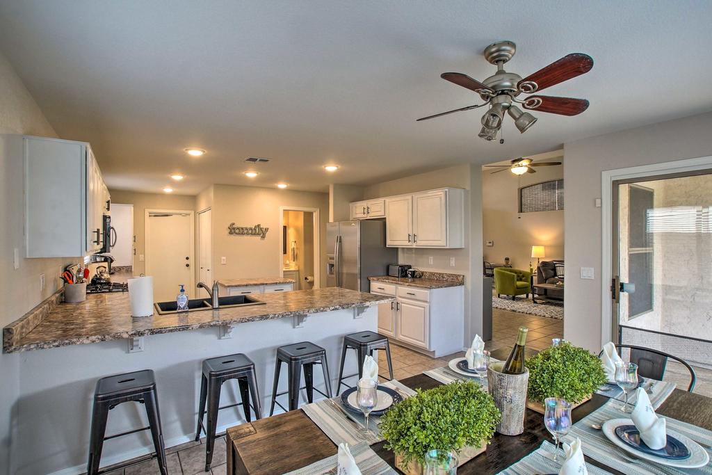 Pet-Friendly Home 2 Mi From Peoria Sports Complex! - thumb 2