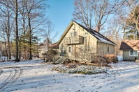 Pet-Friendly Pocono Mtn Escape in Stroudsburg Tourism Bookings