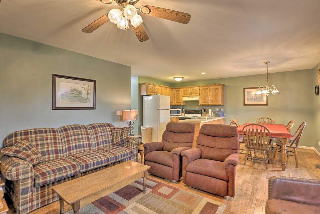 Picturesque Riverfront Cabin W/Gas Grill + Gazebo! - thumb 3