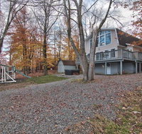 Poconos Luxury Lakefront Contemporary House - Tourism Bookings