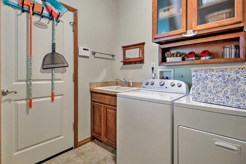 Polished McMinnville House Less Than 2 Mi. From Town! - thumb 1