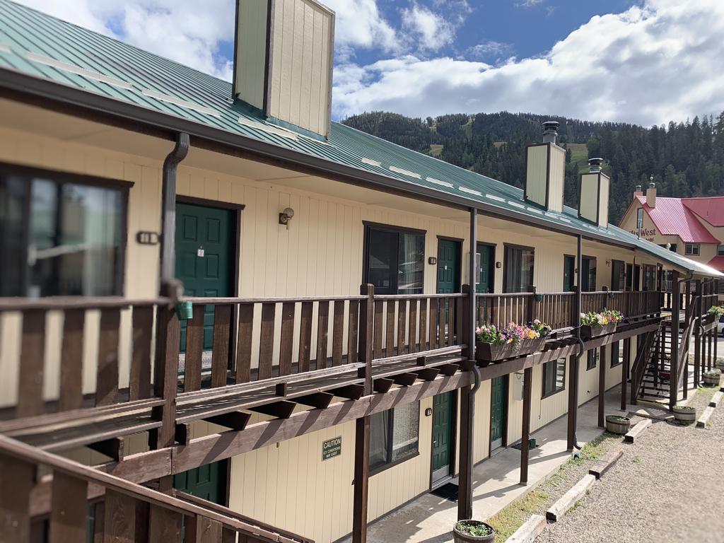 Ponderosa Lodge - thumb 2