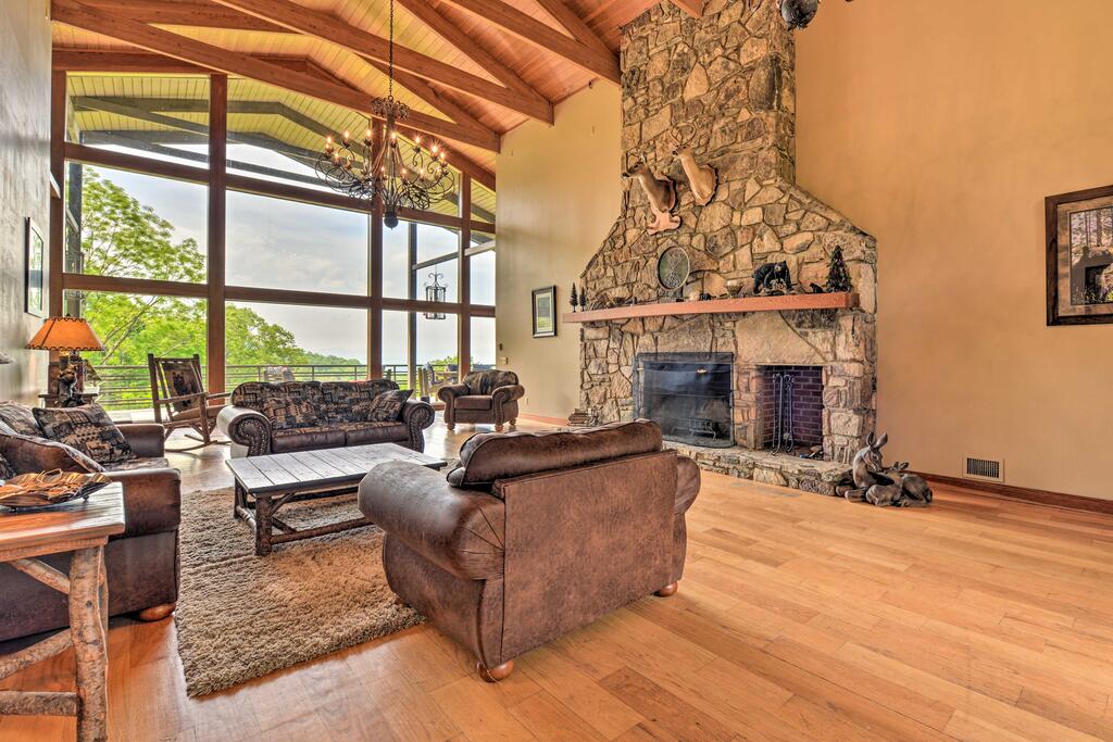 Premier Appalachian Living With Panoramic Vistas - thumb 3