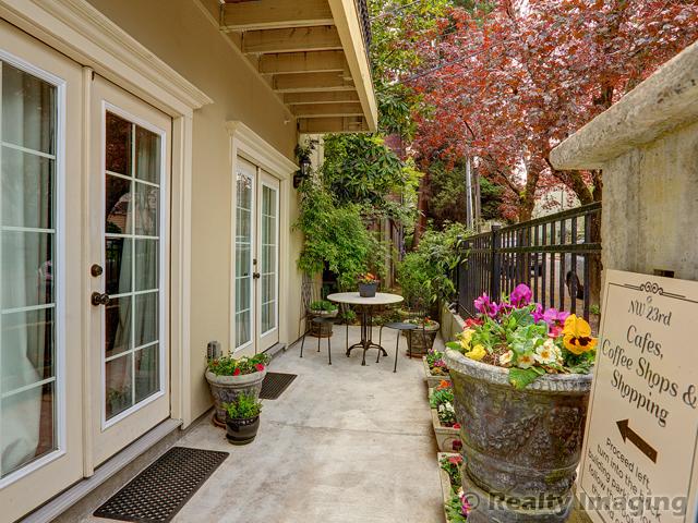 Prime Northwest! Free Parking! 1 - thumb 0