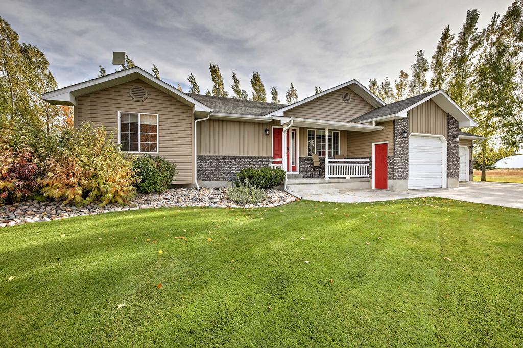 Private 2-Acre Home With Views Of The Teton River! - thumb 0