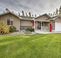 Private 2-Acre Home with Views of the Teton River - Tourism Bookings