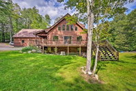 Private Chester Home with Deck Mins to Skiing Tourism Bookings