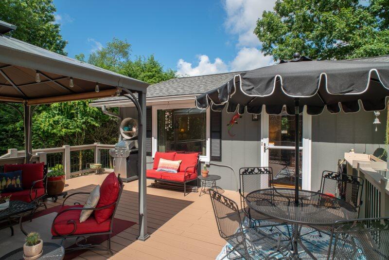 Private Downtown Retreat - thumb 3