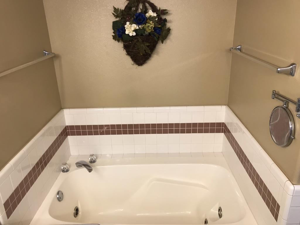Private Master Bedroom - thumb 2