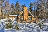 Private Poconos Cabin - 16 Mi to Camelback Mountain Tourism Bookings